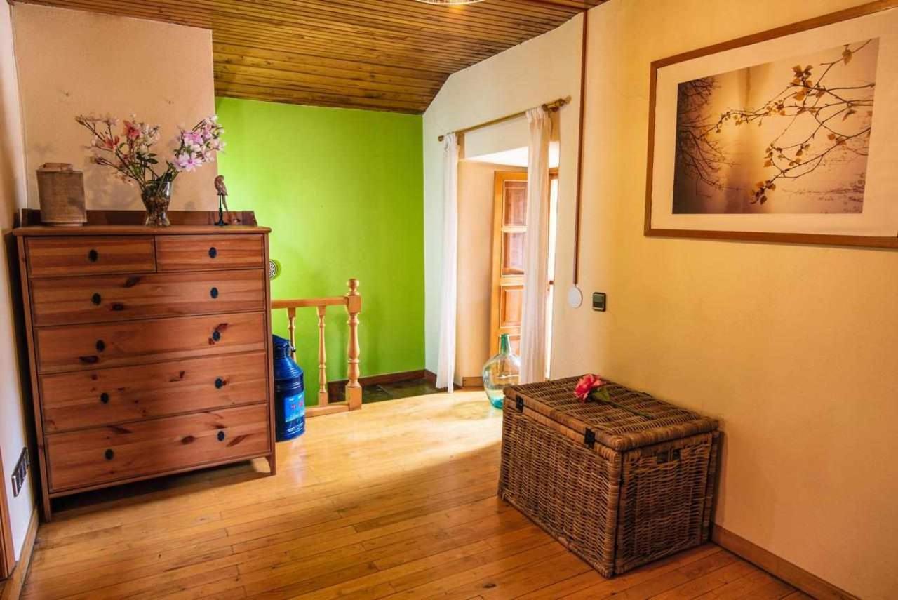 Casa Rural La Carrozal Senda Del Oso Orelleiru Eksteriør bilde