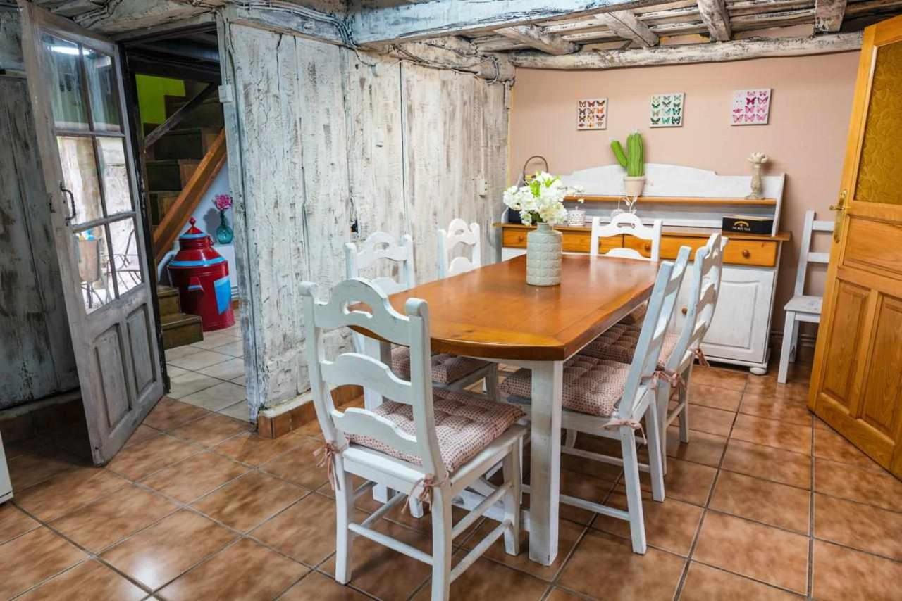 Casa Rural La Carrozal Senda Del Oso Orelleiru Eksteriør bilde