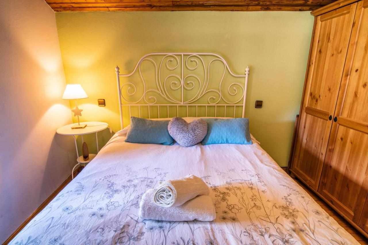 Casa Rural La Carrozal Senda Del Oso Orelleiru Eksteriør bilde